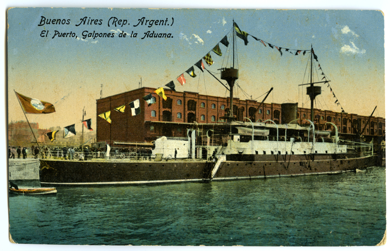 Postkaart, sõjalaev Buenos Airese sadamas.
