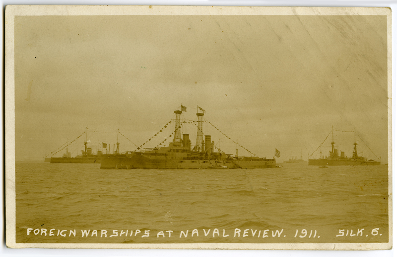 Sõjalaevad Suurbritannia Kuningliku laevastiku paraadil 1911.a., esiplaanil USA Delaware-klassi lahingulaev.