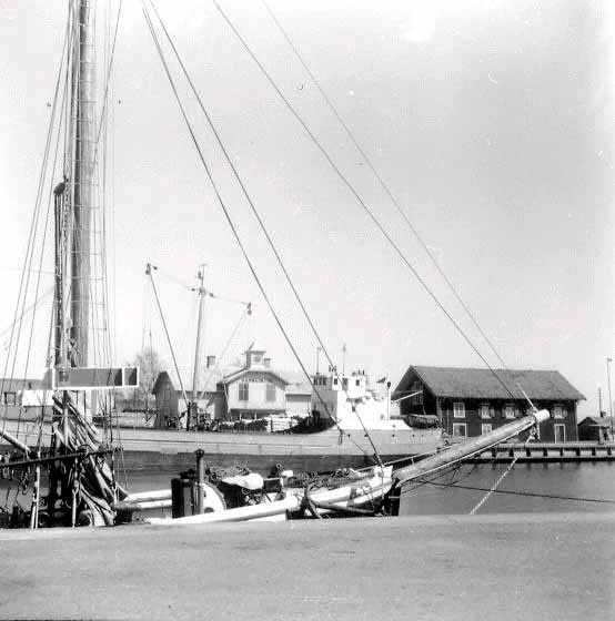 SLM R86-94-1 - Hamnen