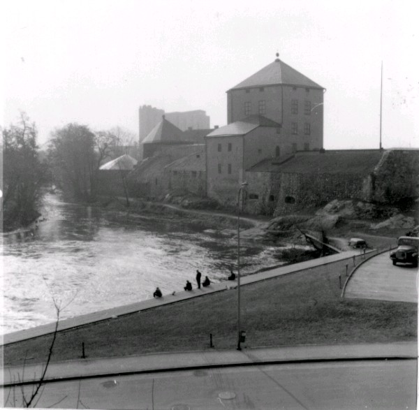 Utsikt från bryggeriet. Nyköpingshus och Fiskbron