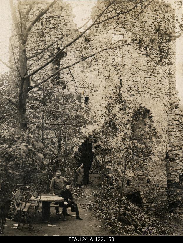Russian military personnel in the ruins of Wenden (Cesis) Orthodox, autumn 1917.