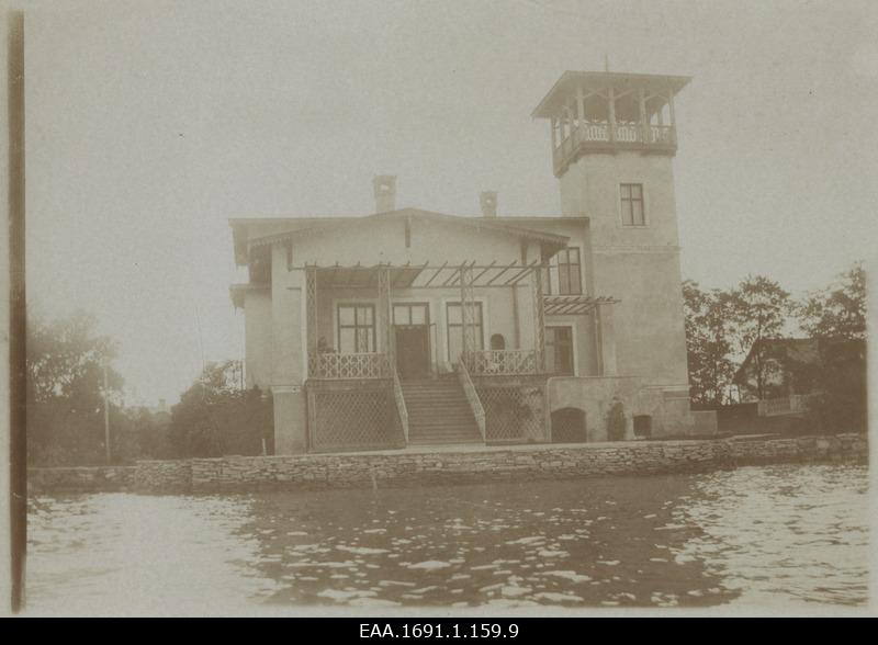 Front of Villa Wenden