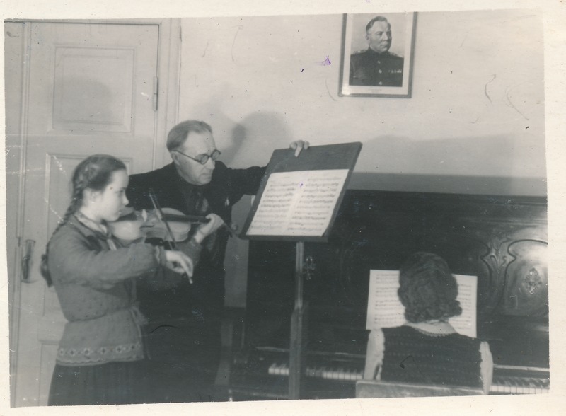 Rakvere Laste Muusikakooli viiulitunnis