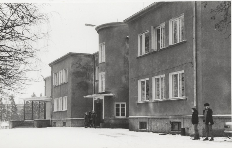 Kadrina Keskkooli hoone