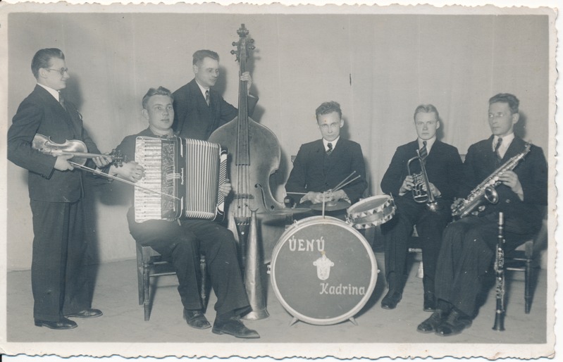 ÜENÜ Kadrina orkester