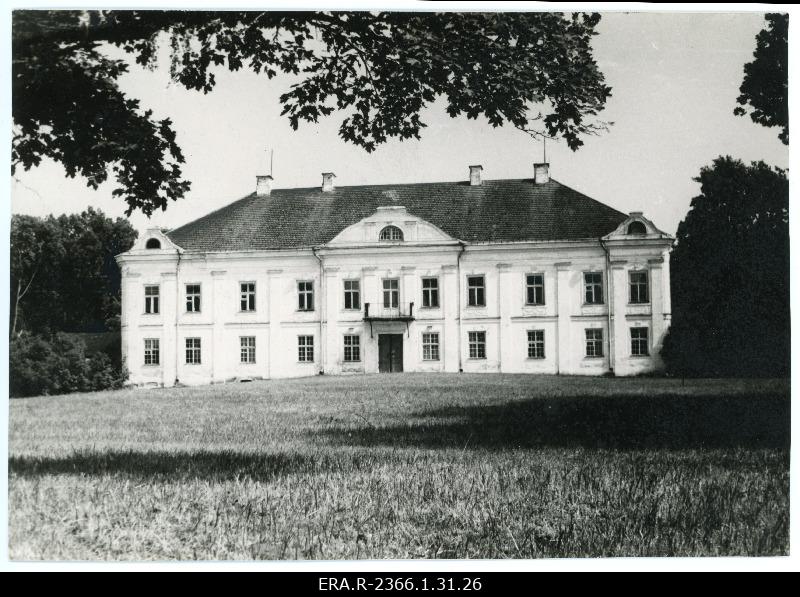 View of the former manor house in Liiga