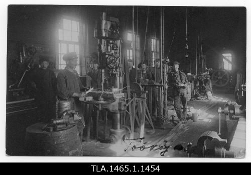 Kohtla-järve põlevkivi mining. Oil factory, workshop.