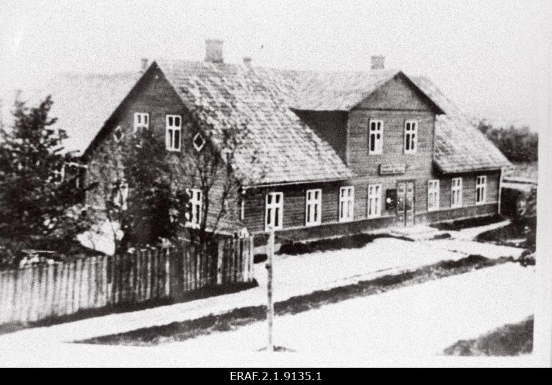Mõisaküla sprayhouse, where in 1917-1918 people gathered.