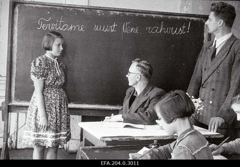 Exams Dog High School in Järvamaa.