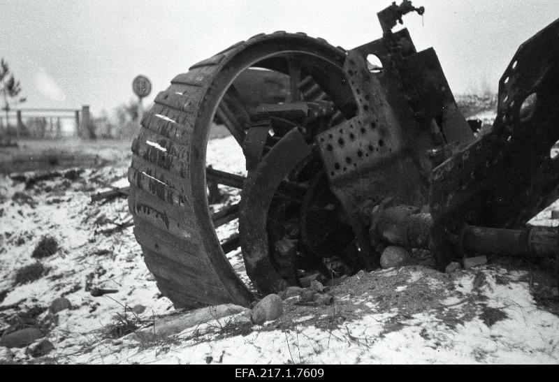 The Germans blew a carpet at the Iru bridge.