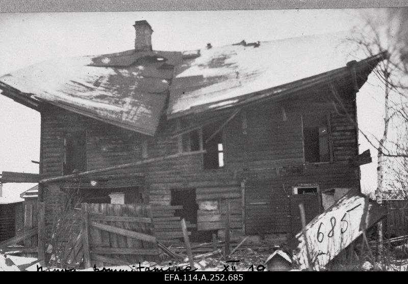 War of Liberty. The Soviet Russian artillery fire hit by the residential market area.