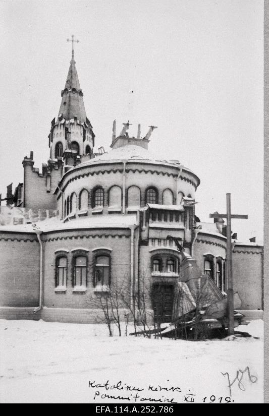 War of Liberty. The Catholic Church of Narva Saint Antonius, which suffered from the fire of the Red Army artillery.