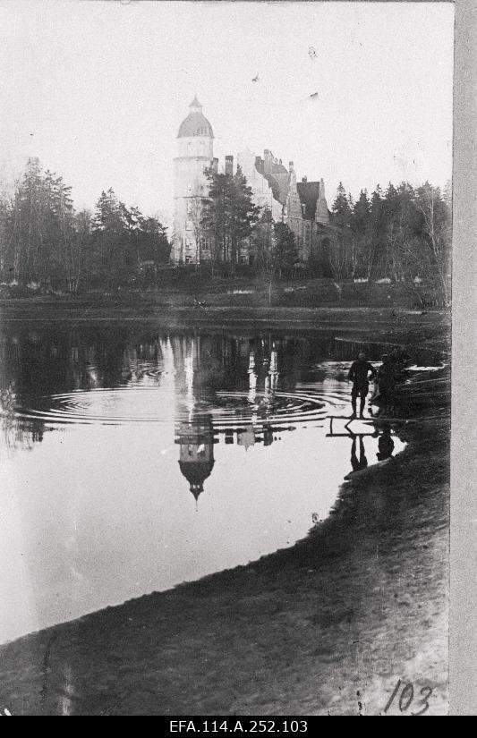 War of Liberty. 6. Location of the 2nd Battalion in Vana-Kaarküla ((Veckarki) manor. In the background of the manor's main house.