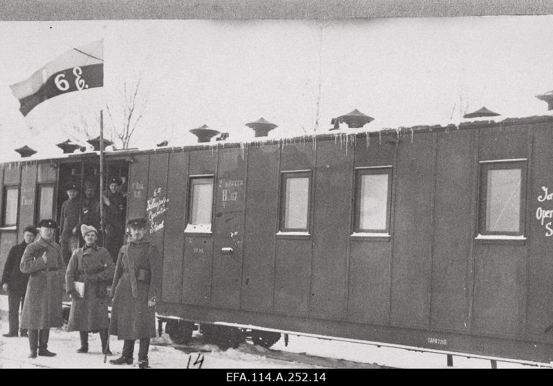 War of Liberty. 6.jalaväepolgu station train at Kirbla railway station. In front of the left: editor of the newspaper Pärnu Postman Johannes Viik, adjutant Lieutenant Aleksander Kulbusch (Kulgver), Chief of Staff Johan Puskar.