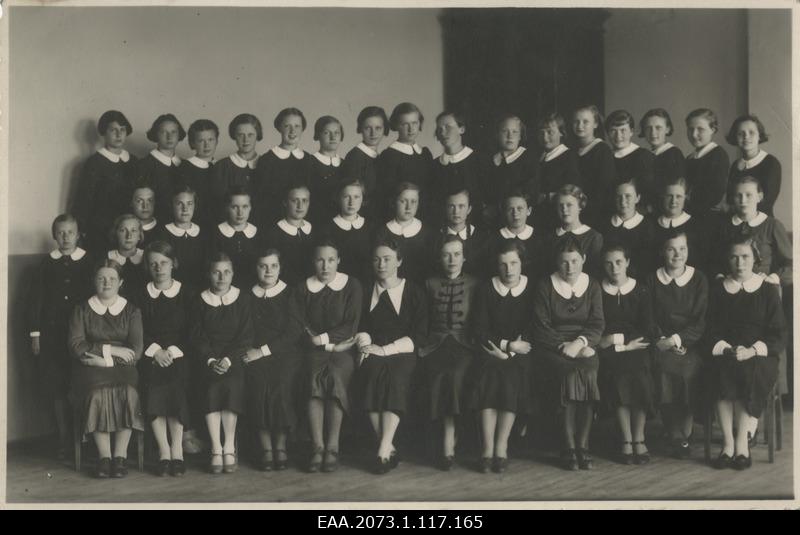 Girls of Pärnu School of Commerce, group photo
