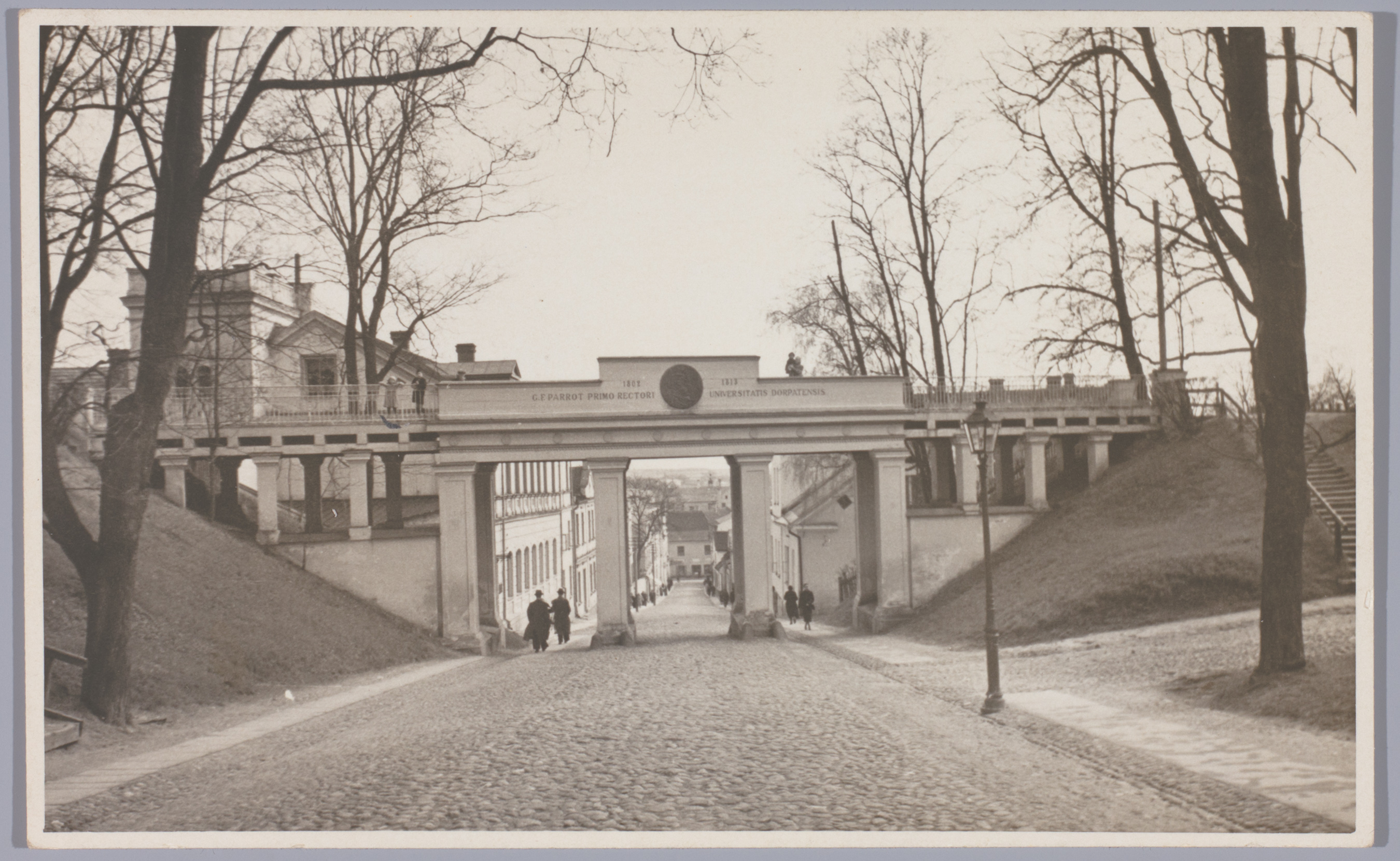 Postkaart Andrus Ansipi kogust. Inglisild