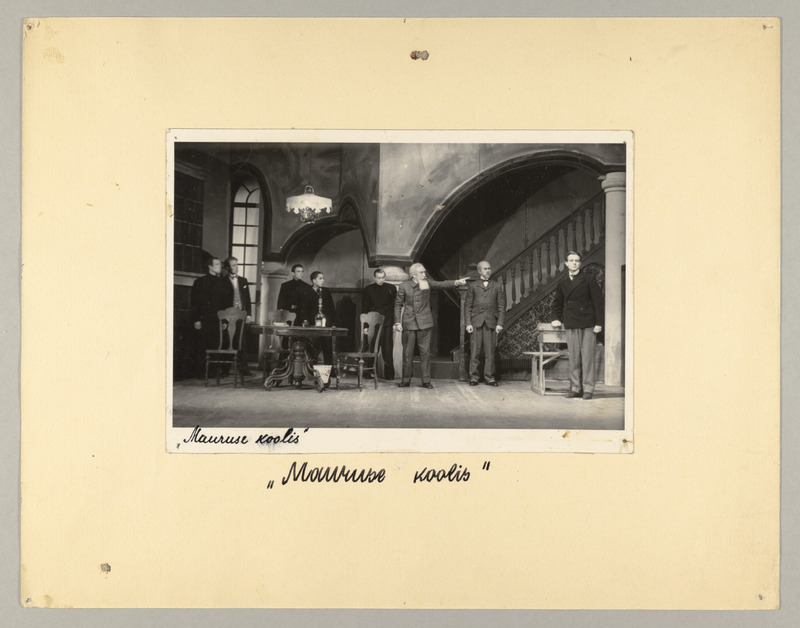 "Mauruse koolis".