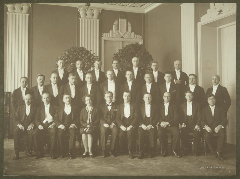 Grupipilt: Estonia teatri töötajad