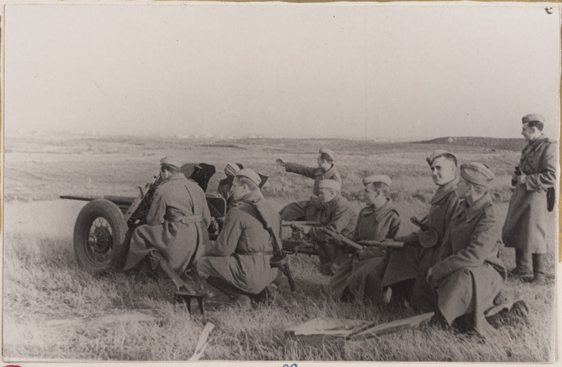 283. diviisi võitlejad lahingutegevuses, 1943. a. suvi