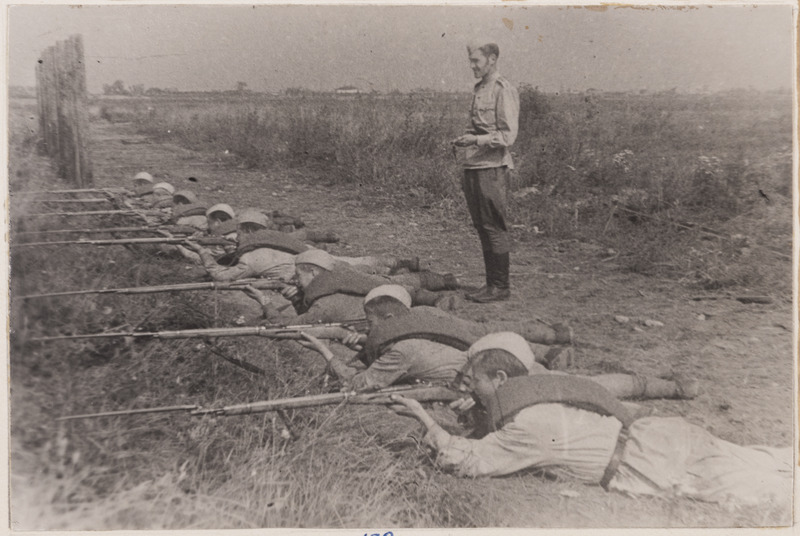 Lamades tulistamine, seisab nooremleitnant Silk, Narva, 1944. a.