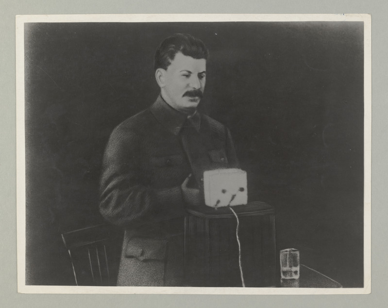J.V.Stalin II Nõukogude konverentsil vannet andmas.