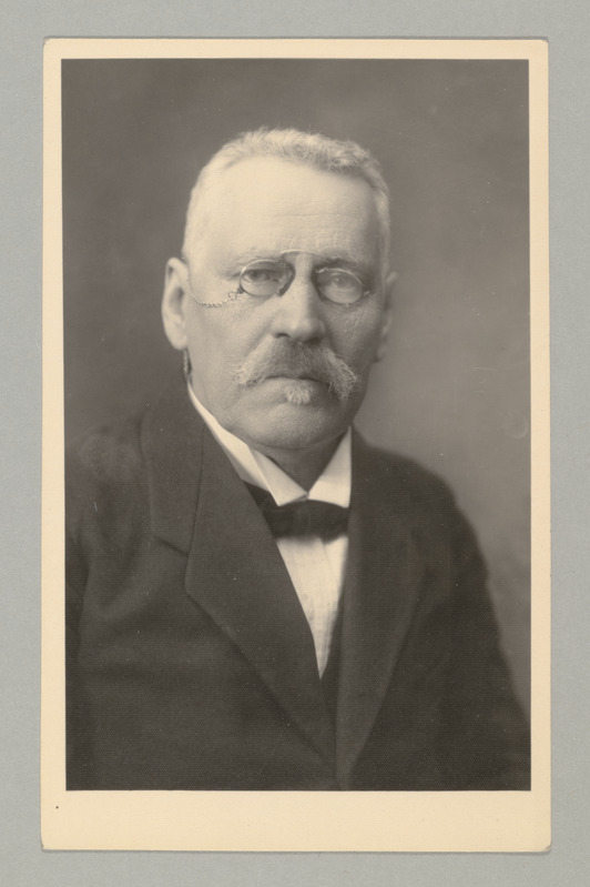 Eduard Bornhöhe.