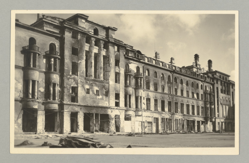 Purustatud Tallinn 1944.a. Estonia teater.