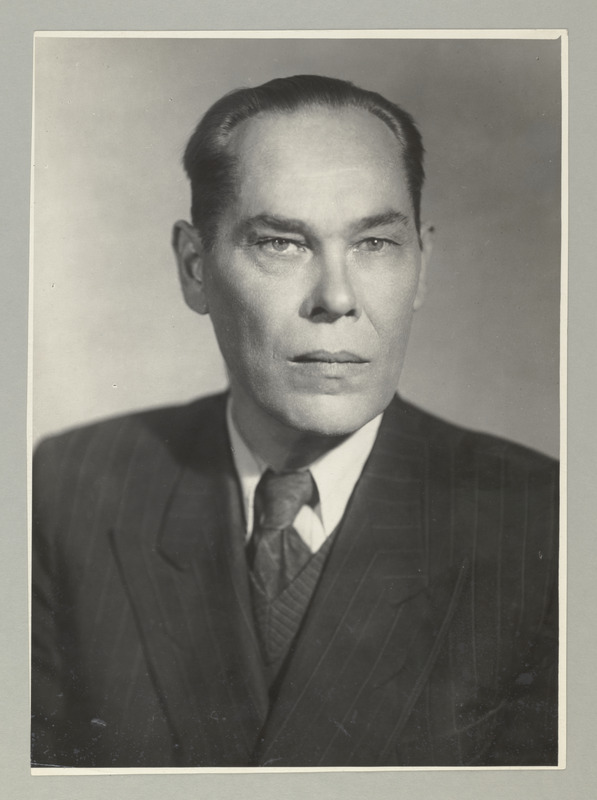 Eesti Kirjanduse dekaad Moskvas 24.05.-04.06.1950.a. Oskar Urgart - eesti kirjanik.