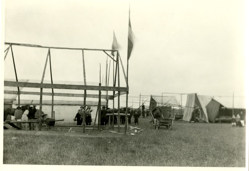 Laat Põltsamaal 1910.a. septembris. Ehitamine.