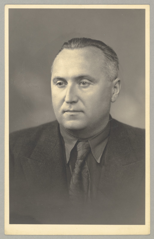 Portree: Oskar Sepre - ENSV Ülemnõukogu 1. koosseisu saadik 1940.a.