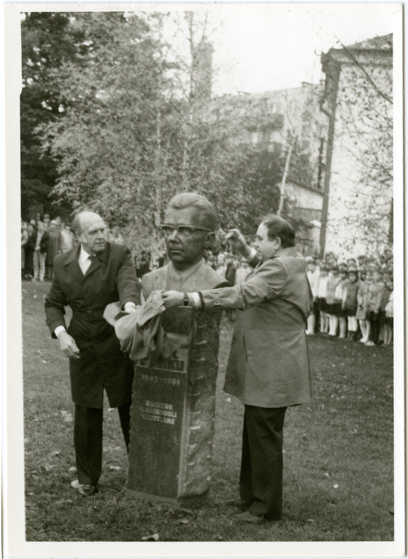 Karl Orviku büsti avamine. Rakvere 1987. aasta? (foto 22)