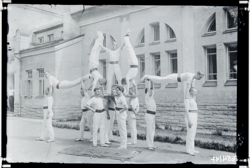 Grupp-kujund - püramiid