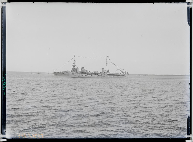 Sõjalaevad Tallinna reidil