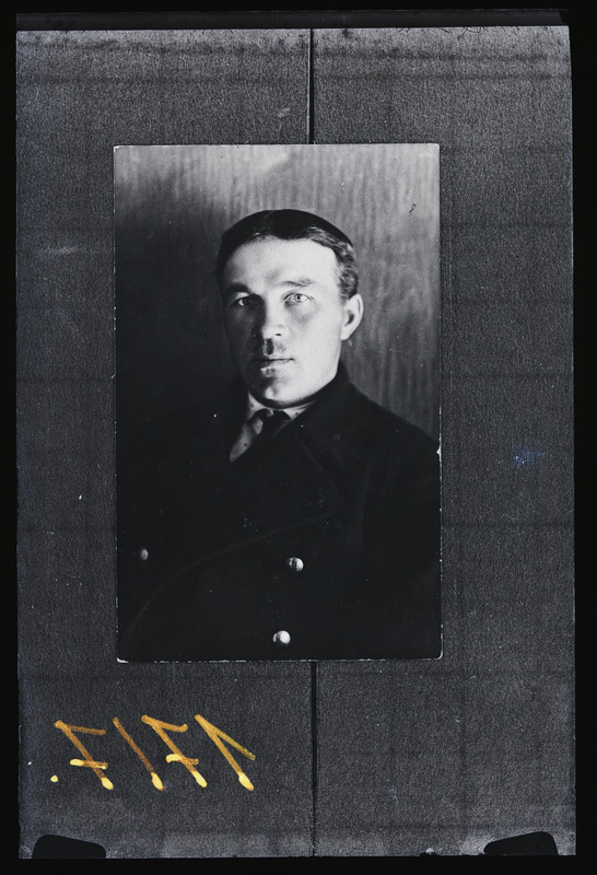 Hans Loorgerg Dvigateli tehase tööliste vanem 1917.