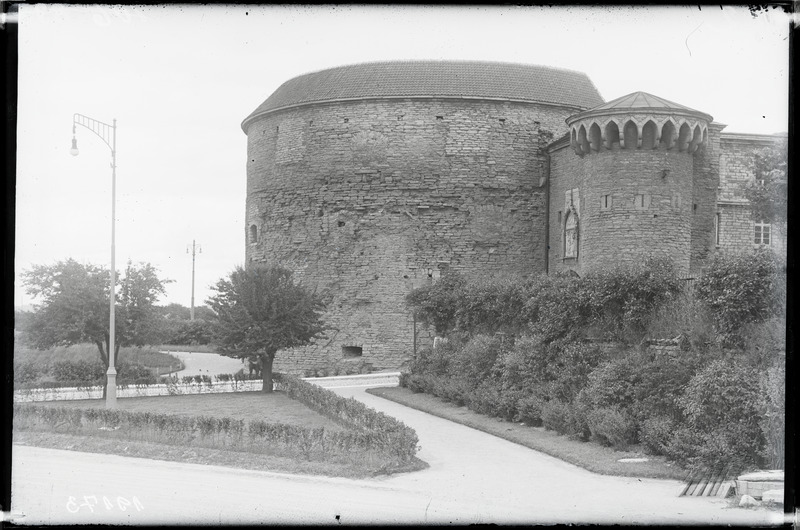 Tallinn. Suure rannavärava eesvärav, paks Margareete