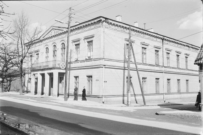 Viljandi, Talinna tänav 16