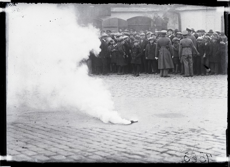 Süütepommide demonstreerimine Tallinnas