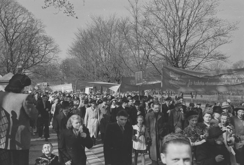 Töörahva püha 1. mail 1953. a-l. Töötajate rongkäik.