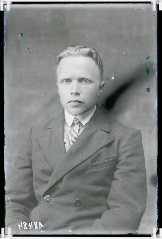 Otto Reimer (Hans Reimeri poeg) Uuetoa talu perermees.