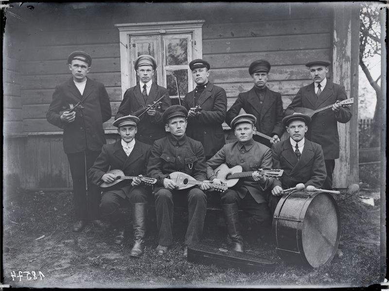 Isetegevuslik orkester Vigalas nn. Jädivere valla orkester