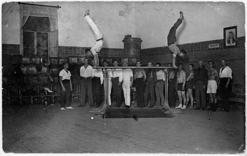 Karskusselts "Valvaja" riistvõimlemise treening 1922.a.