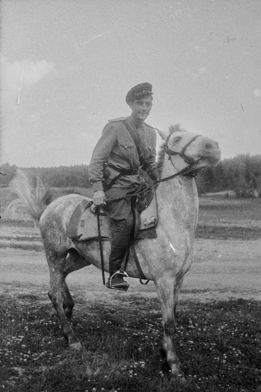 8. Eesti Laskurkorpus. 249. Eesti Laskurdiviis. 779. suurtükiväepolgu poliittöötaja Viktor Kihno