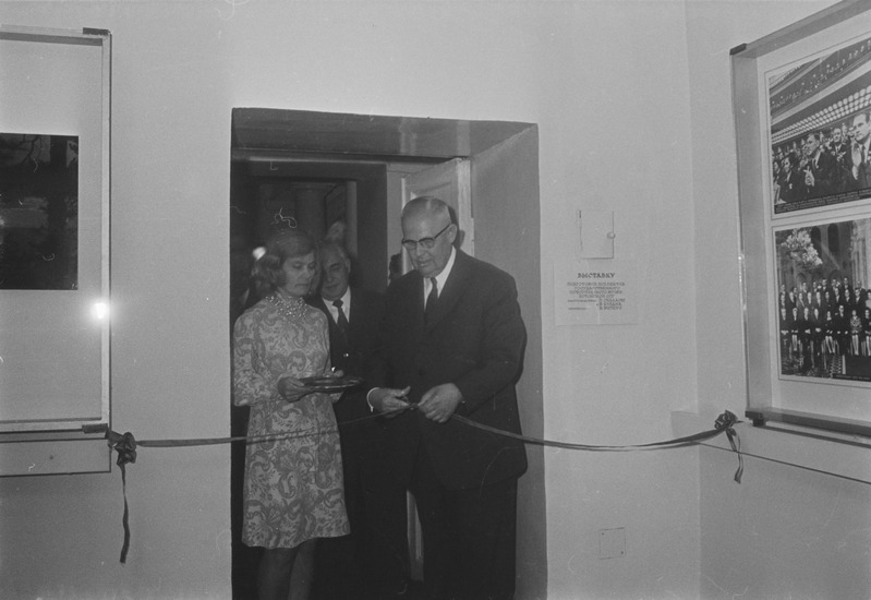 Ajaloomuuseumi näitus Moskvas NSVL Revolutsioonimuuseumis. Avamine