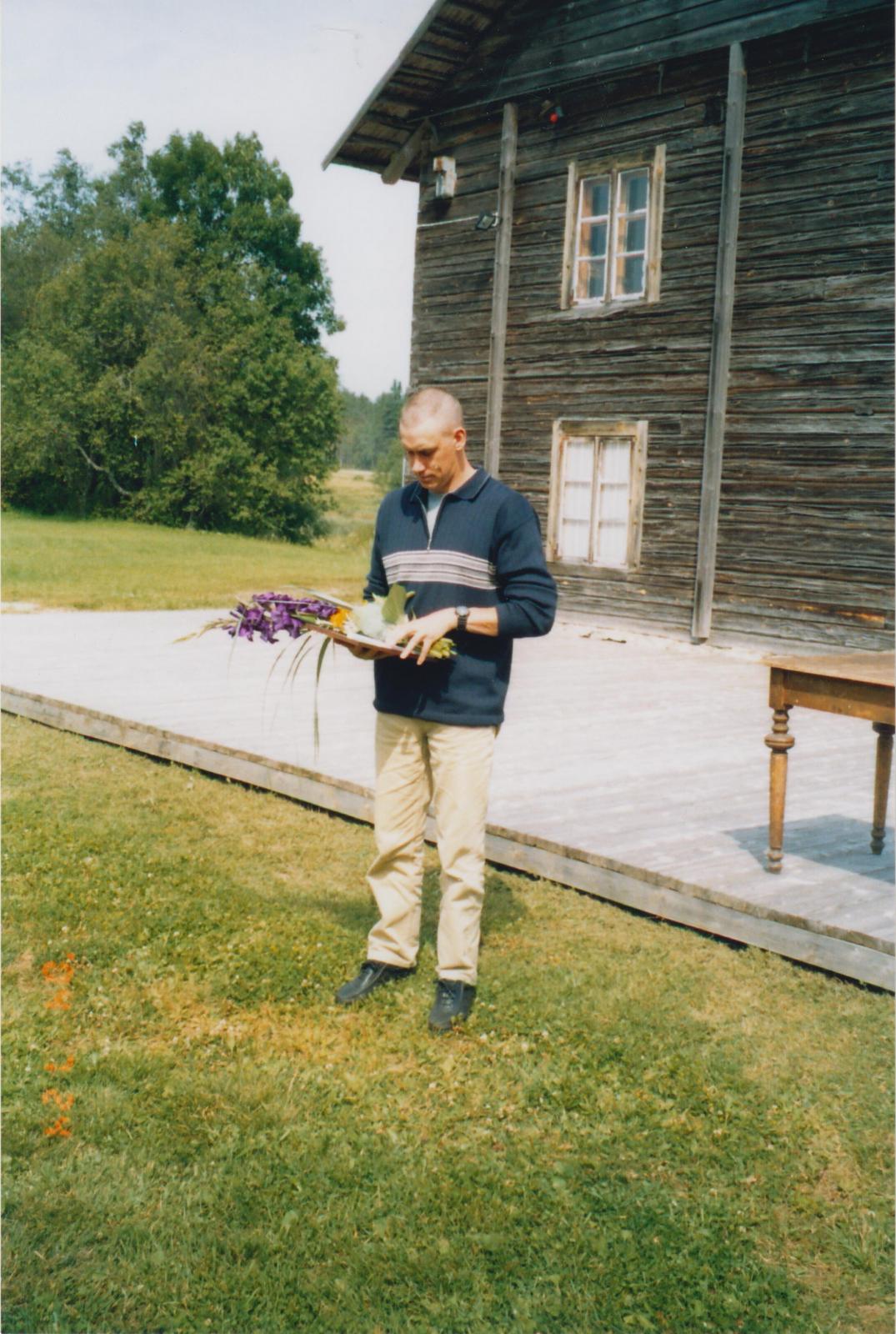 C. R. Jakobsoni preemia andmine Raul Peetsile.