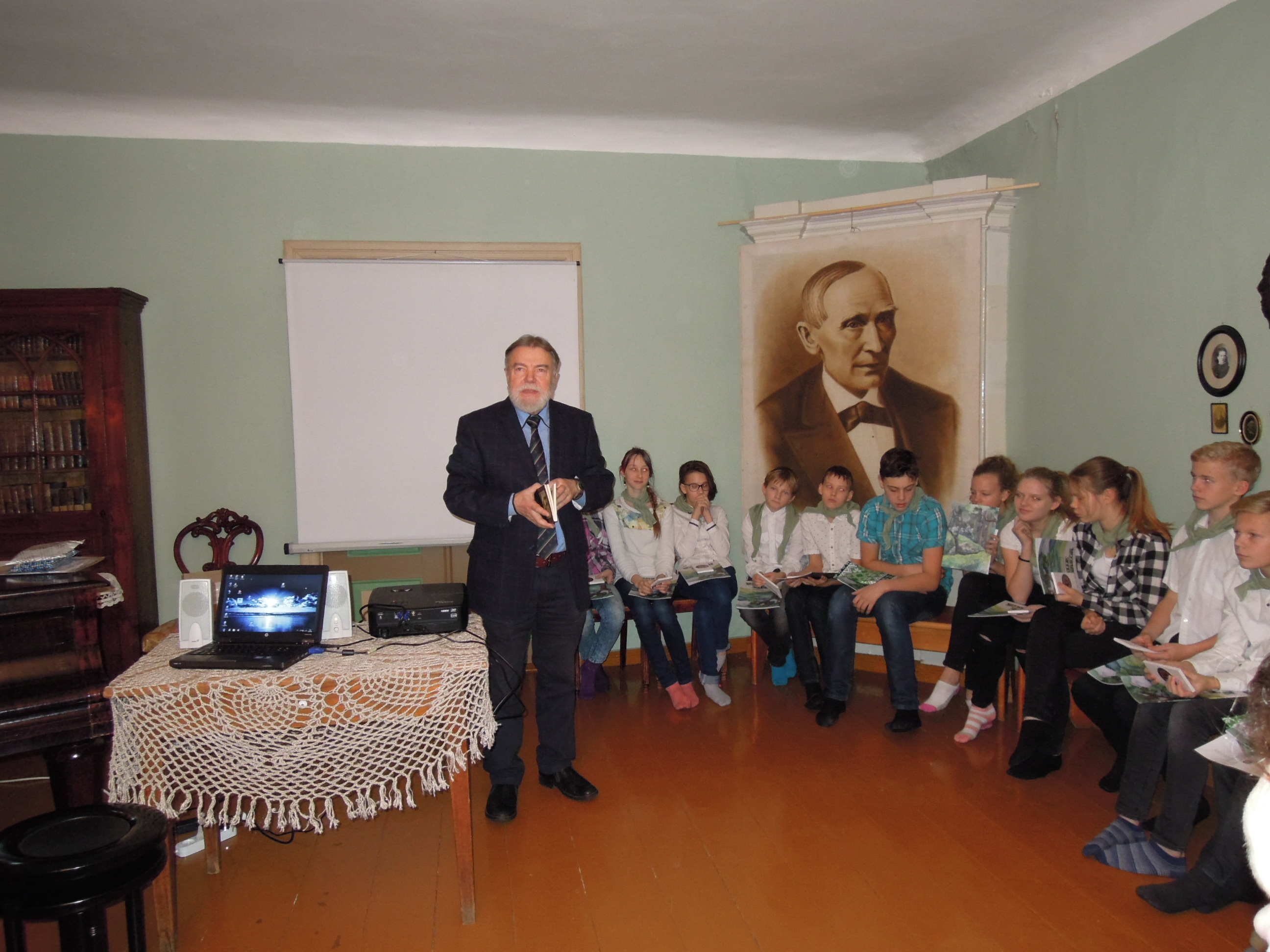 Foto. Kreutzwaldi mälestusmedali saanud Jüri Talvet. Võru, 14.12.2016.