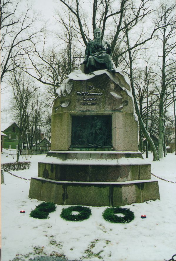 Foto. Kreutzwaldi mälestuspäev. KREUTZWALDI MÄLESTUSSAMMAS. 14.12.2003.