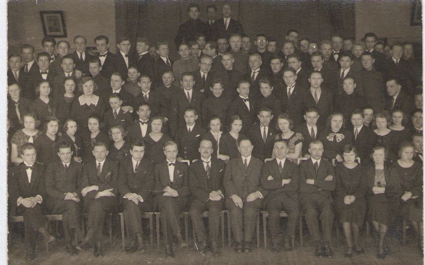 Foto. Fr. R. Kreutzwaldi Mälestuse Jäädvustamise Seltsi liikmed. Võru, 1926.