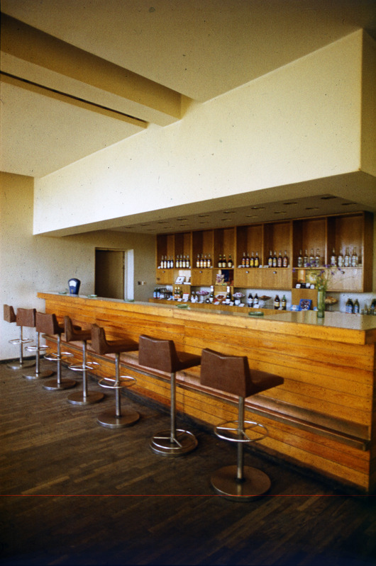 Rävala restoran Sakus. Interjöör. Arhitekt Koidu Lassmann