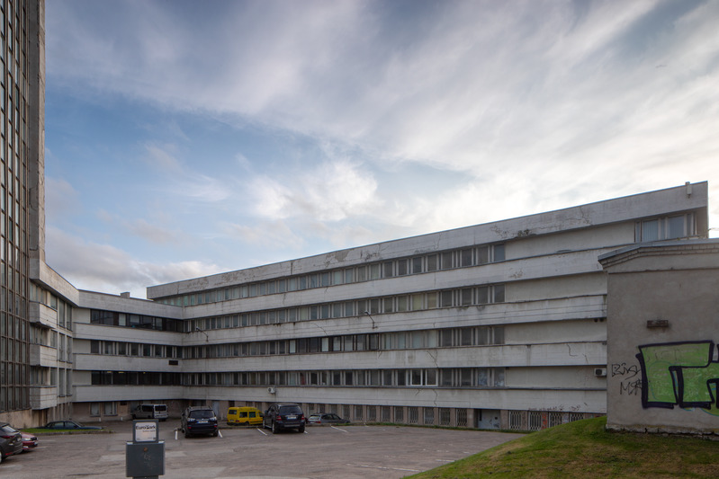 Projekteerijate Maja, Rävala pst 8, Tallinn. Hoovipoolne hoonemaht. Arhitektid Peep Jänes, Mart Port, Roman Urb, Arvo Niineväli