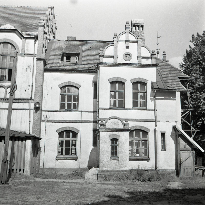 Püssirohuait ja hilisem võimla Pärnus. Ümberehituse arhitekt Wilhelm Bockslaff